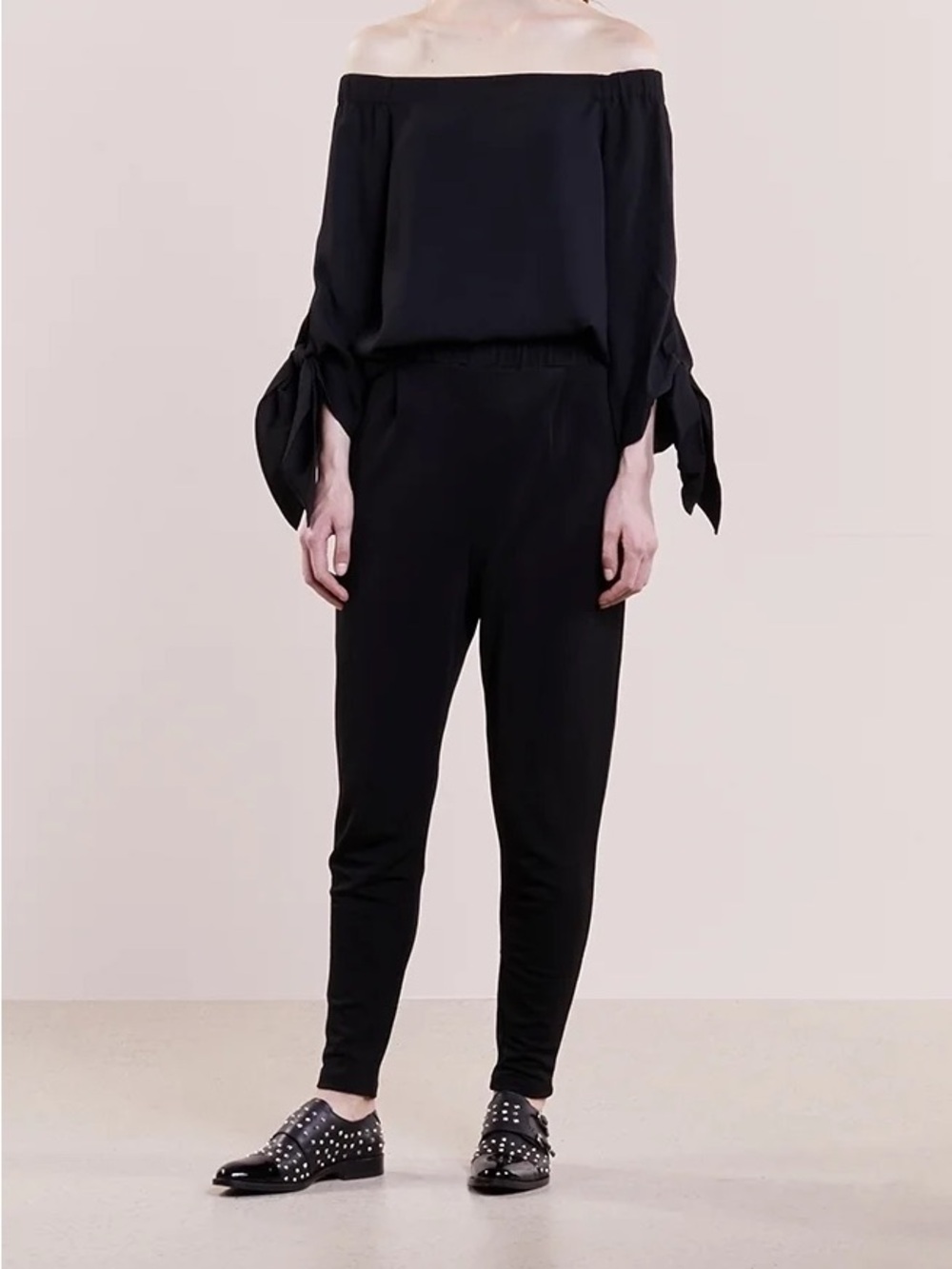 CLUB MONACO Black Off-Shoulder Bell Sleeve Skirt Top (XS)